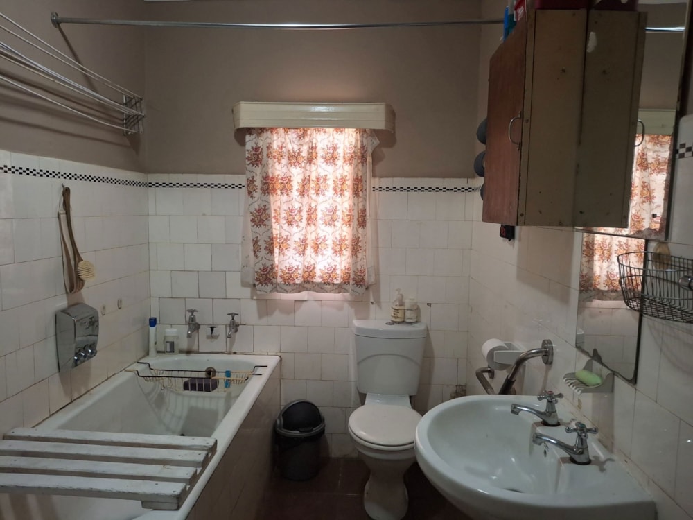 House for sale in Western Extension - EN1741364