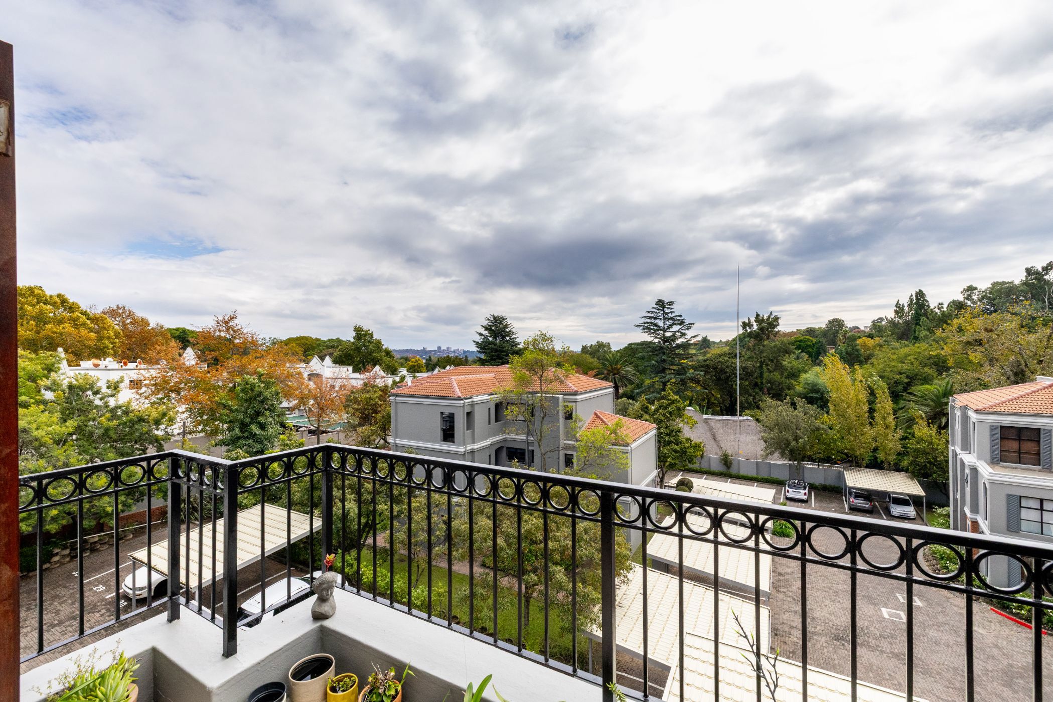 Apartment for sale in Craighall - HP1738695