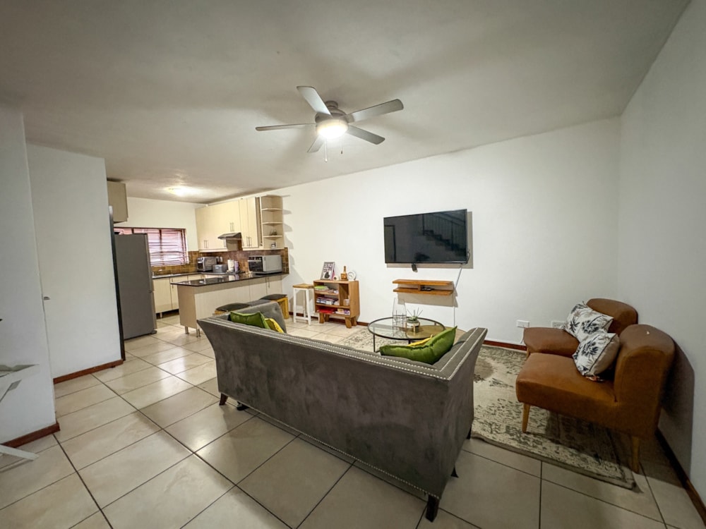Apartment for sale in Sonheuwel - 1NS1728712