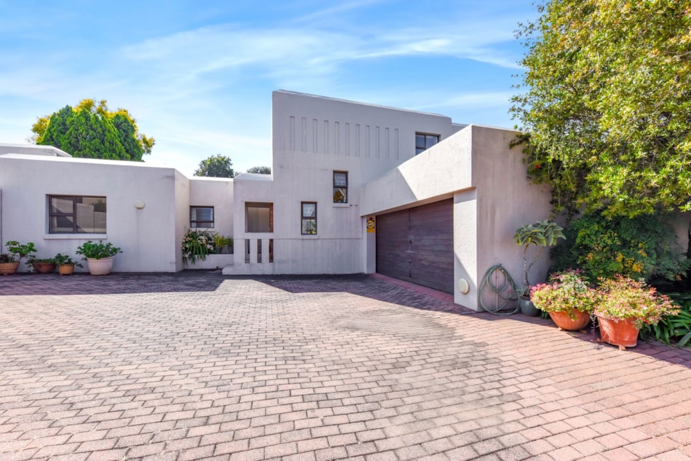 Cluster for sale in Bryanston - HP1741279 Cluster for sale in Bryanston - HP1741279