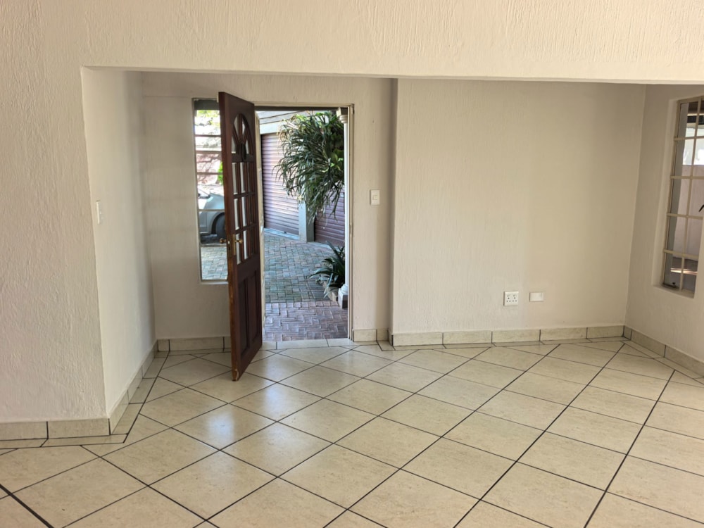 House for sale in Stonehenge - 1NS1739340 House for sale in Stonehenge - 1NS1739340