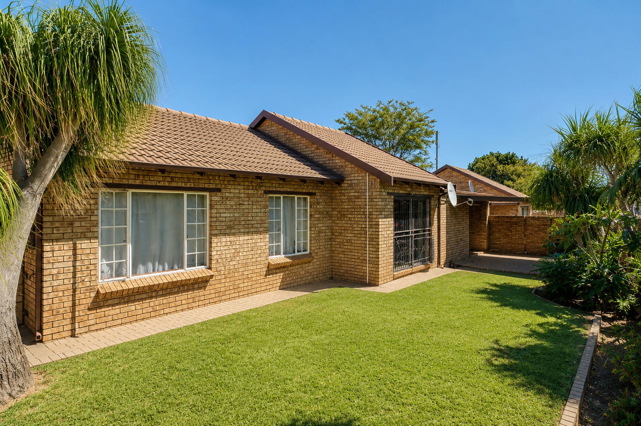 Townhouse for sale in Wilgeheuwel - RAN1739293
