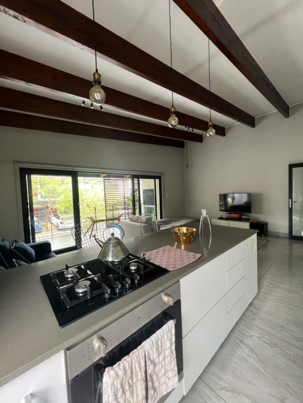 Apartment to rent in Brooklyn, Pretoria East - PTL1739507