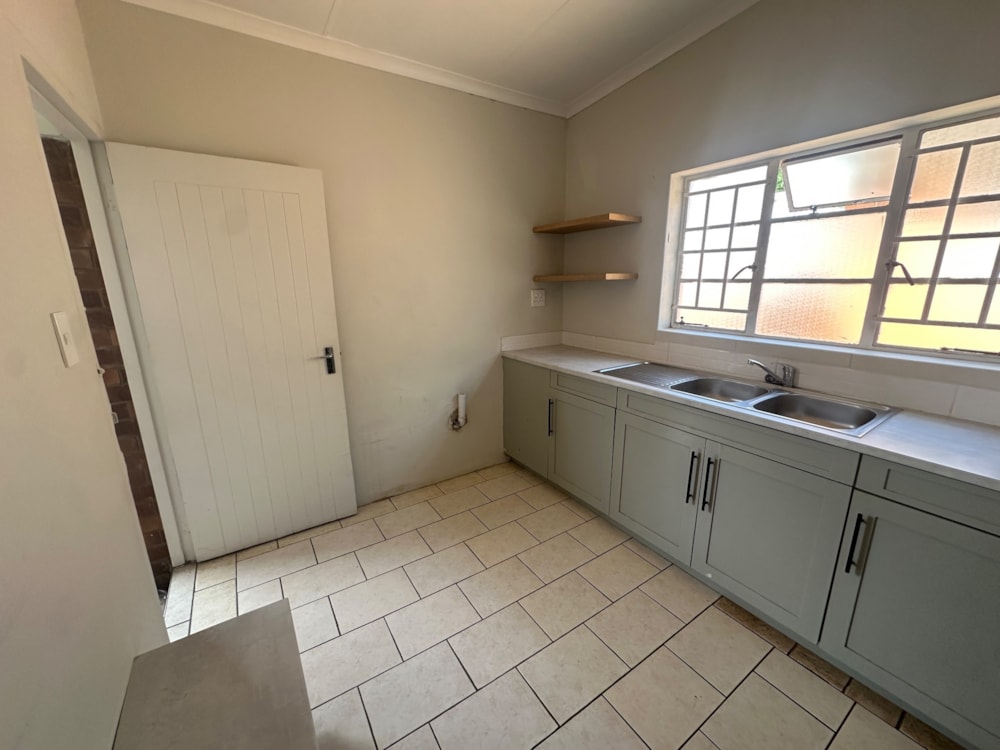 Apartment to rent in Brooklyn, Pretoria East - PTL1739208
