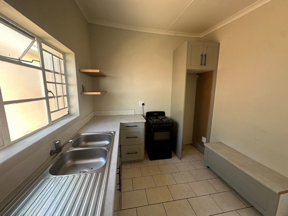Apartment to rent in Brooklyn, Pretoria East - PTL1739208