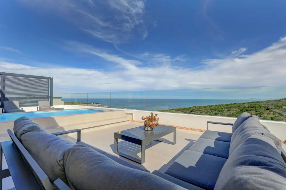 Golf estate house for sale in Pinnacle Point Golf Estate - 1MB1694271