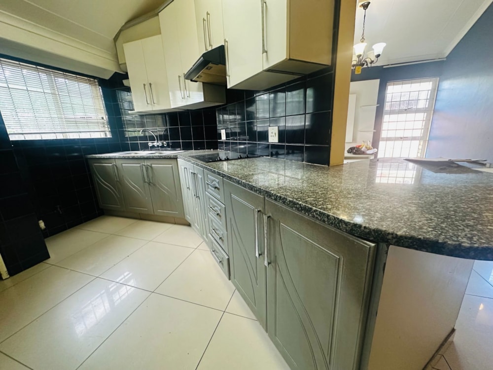 Townhouse for sale in Birdswood - 1RY1740259 Townhouse for sale in Birdswood - 1RY1740259