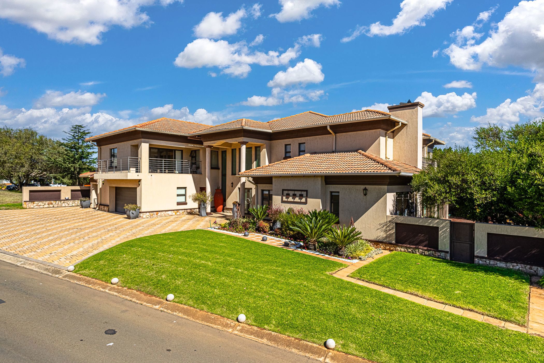 House for sale in Ebotse Golf Estate - EN1739659