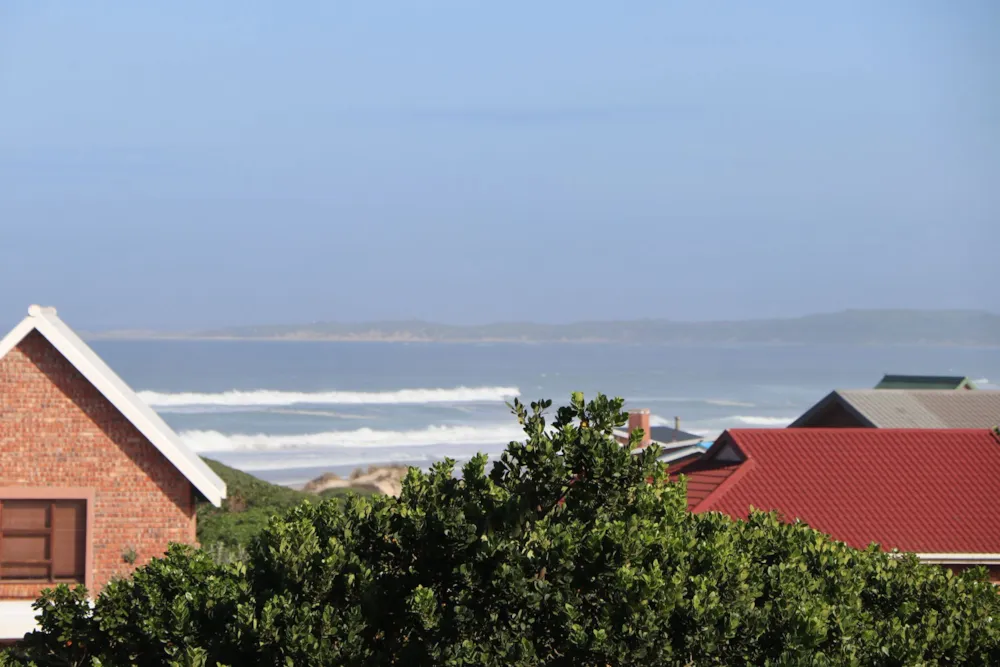 House for sale in Oyster Bay, Eastern Cape - 1SA1741337