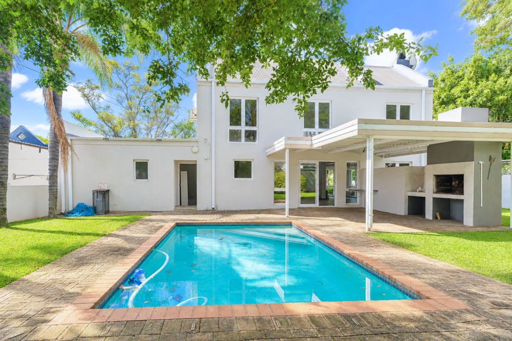 House for sale in Silver Lakes Golf Estate - PT1740203