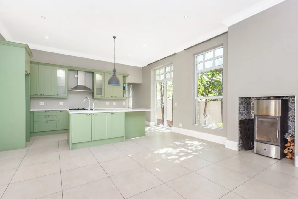 Townhouse let in Fourways Area - FYL1740708 Townhouse let in Fourways Area - FYL1740708
