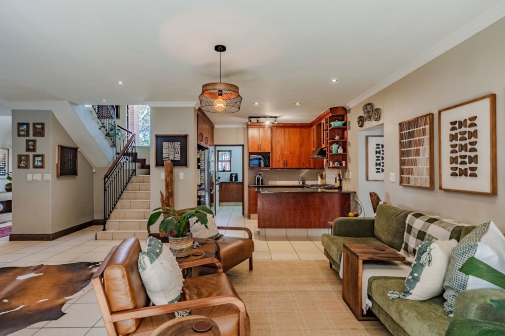 House for sale in Lynnwood, Pretoria East - PT1739001 House for sale in Lynnwood, Pretoria East - PT1739001