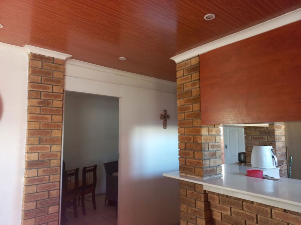 House for sale in Wavecrest - 1MN1738853