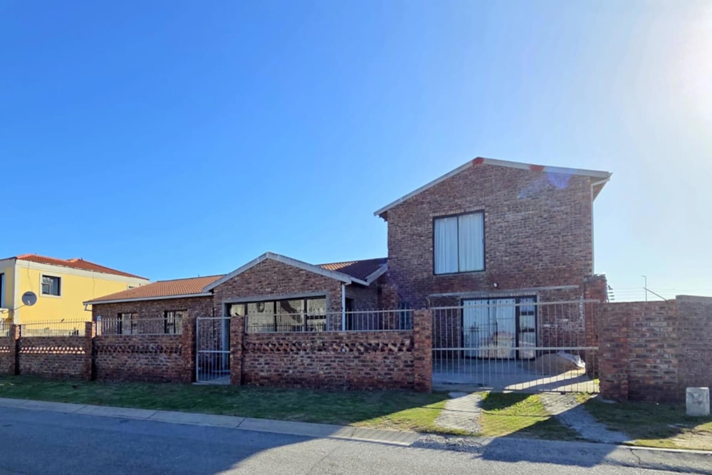 House for sale in Bluewater Bay, Port Elizabeth, Gqeberha - 1PLZ1736023