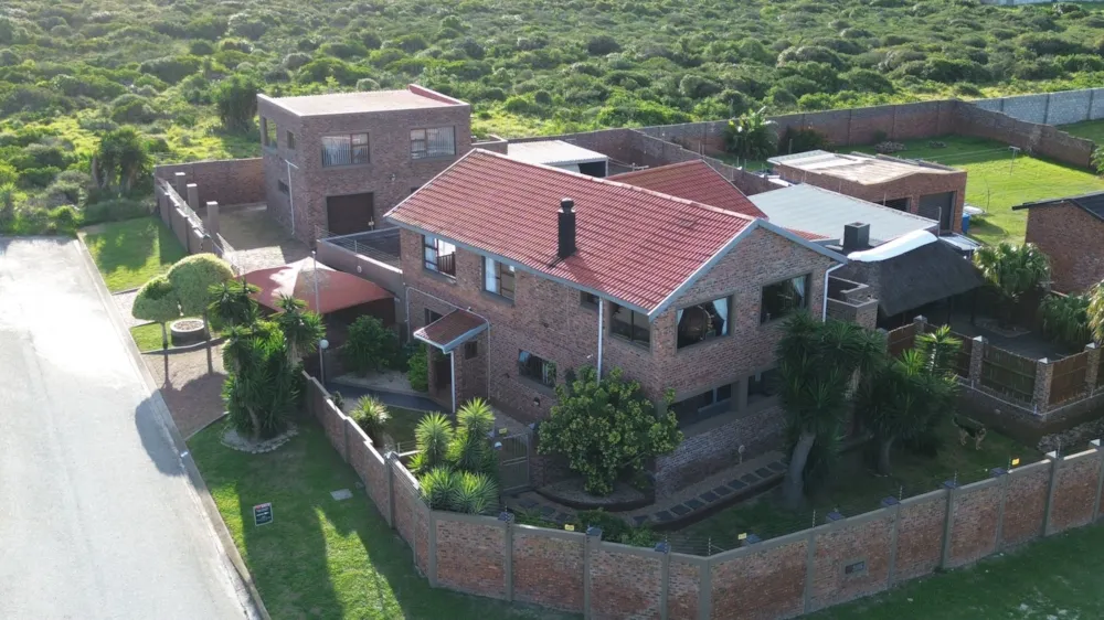 House sold in Bluewater Bay, Port Elizabeth, Gqeberha - 1PLZ1737488 House sold in Bluewater Bay, Port Elizabeth, Gqeberha - 1PLZ1737488