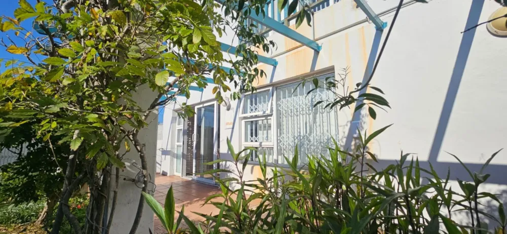 Townhouse for sale in Summerstrand - 1PLZ1740860 Townhouse for sale in Summerstrand - 1PLZ1740860
