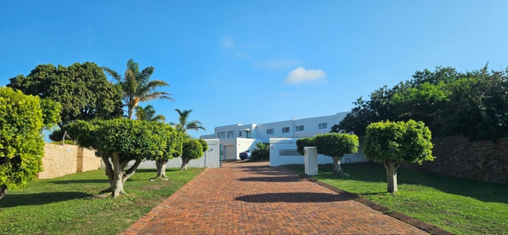 Apartment for sale in Summerstrand - 1PLZ1740860 Apartment for sale in Summerstrand - 1PLZ1740860