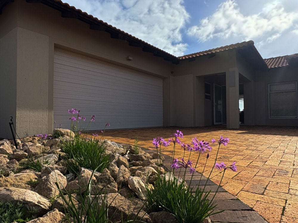House for sale in Langebaan Country Estate - LA1739679 House for sale in Langebaan Country Estate - LA1739679