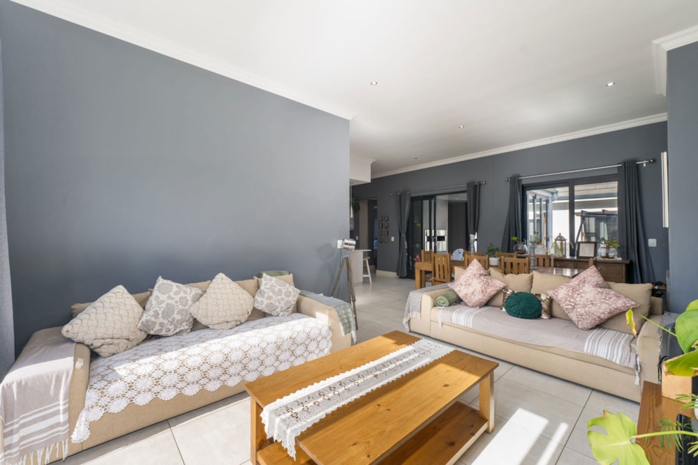 House for sale in Sitari Country Estate - SW1738821