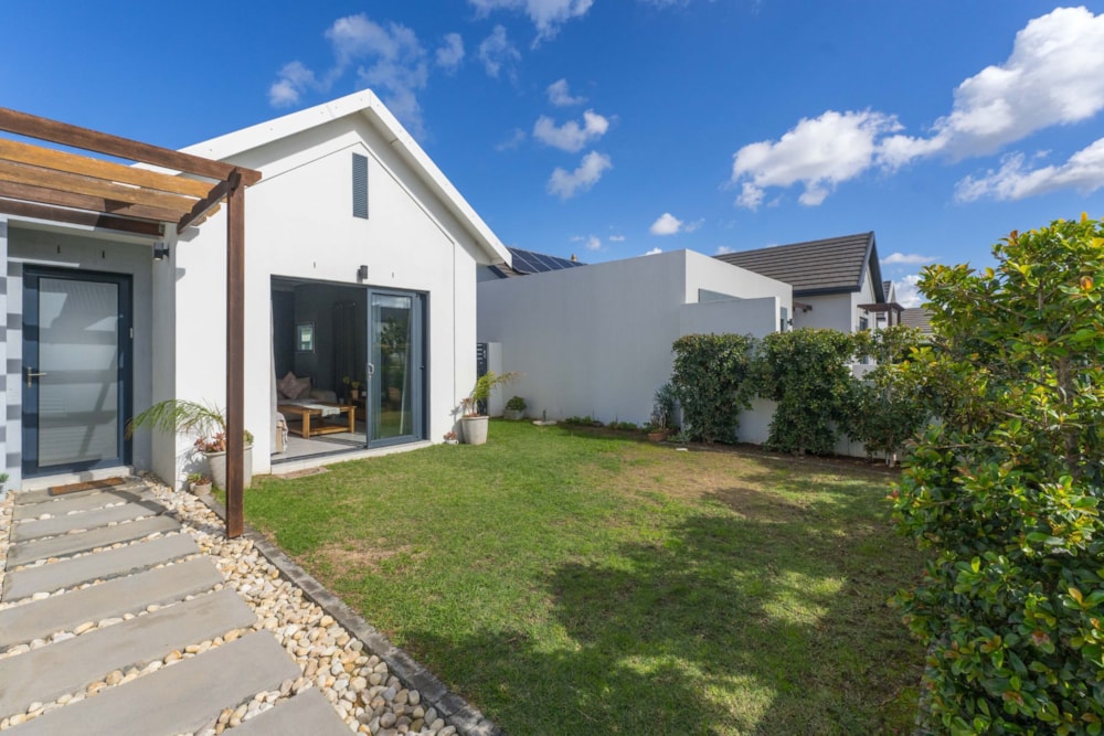 House for sale in Sitari Country Estate - SW1738821