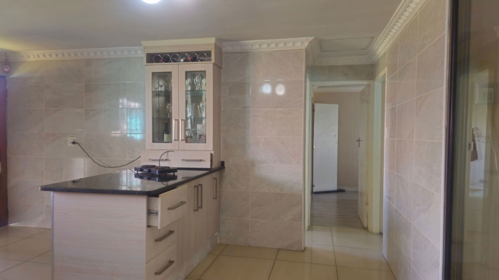 House for sale in Dawn Park - BOK1740796