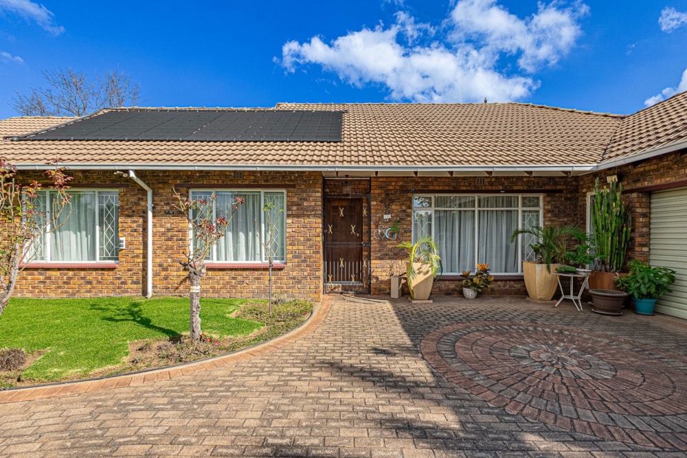 House for sale in Sunward Park - BOK1730343
