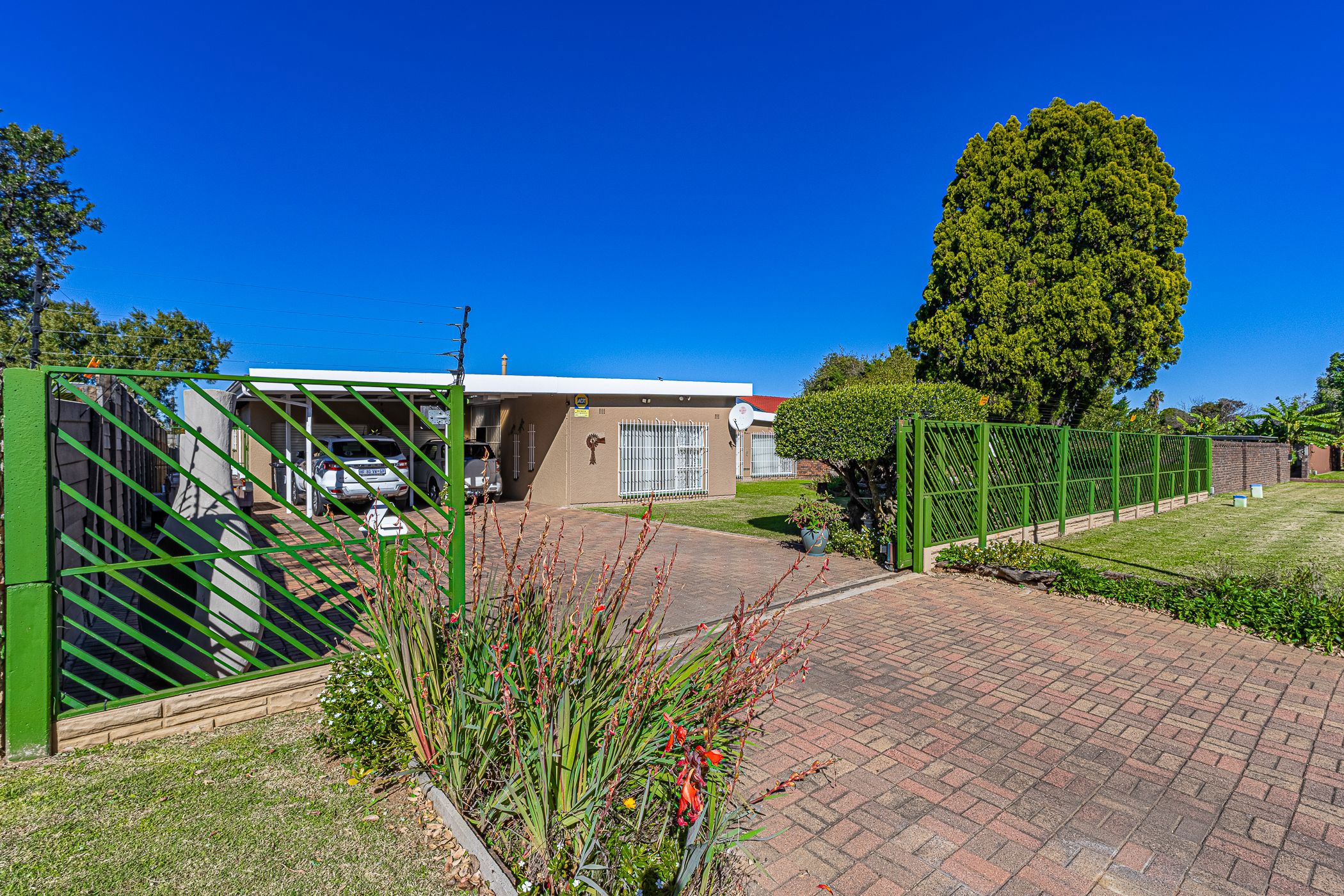 House for sale in Parkrand - BOK1739671