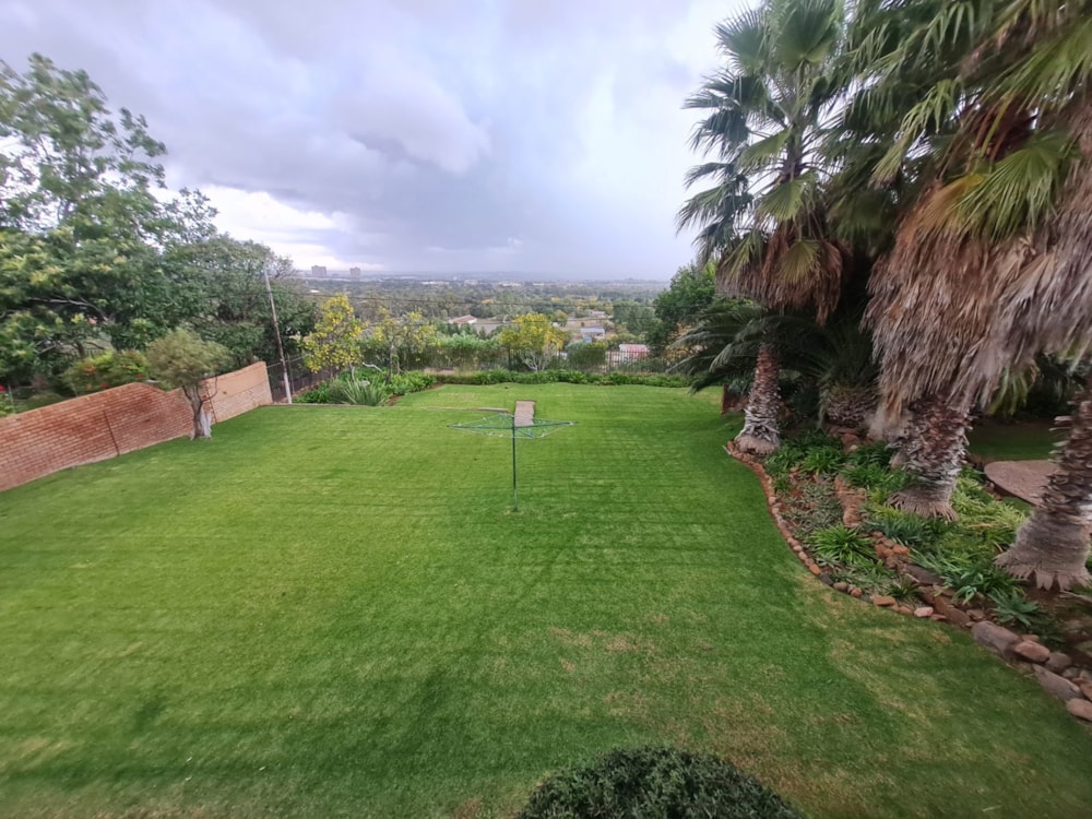 Double-storey house for sale in Heuwelsig, Bloemfontein - 1BX1737956 Double-storey house for sale in Heuwelsig, Bloemfontein - 1BX1737956