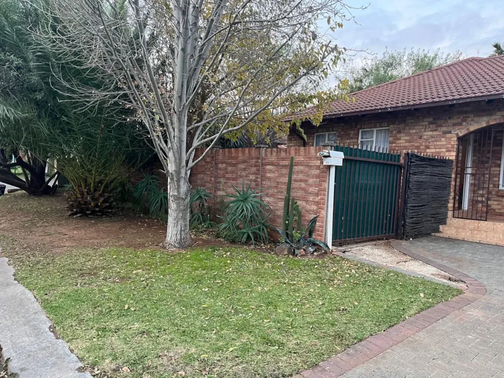 House let in Uitsig, Bloemfontein - 1BX1739420 House let in Uitsig, Bloemfontein - 1BX1739420