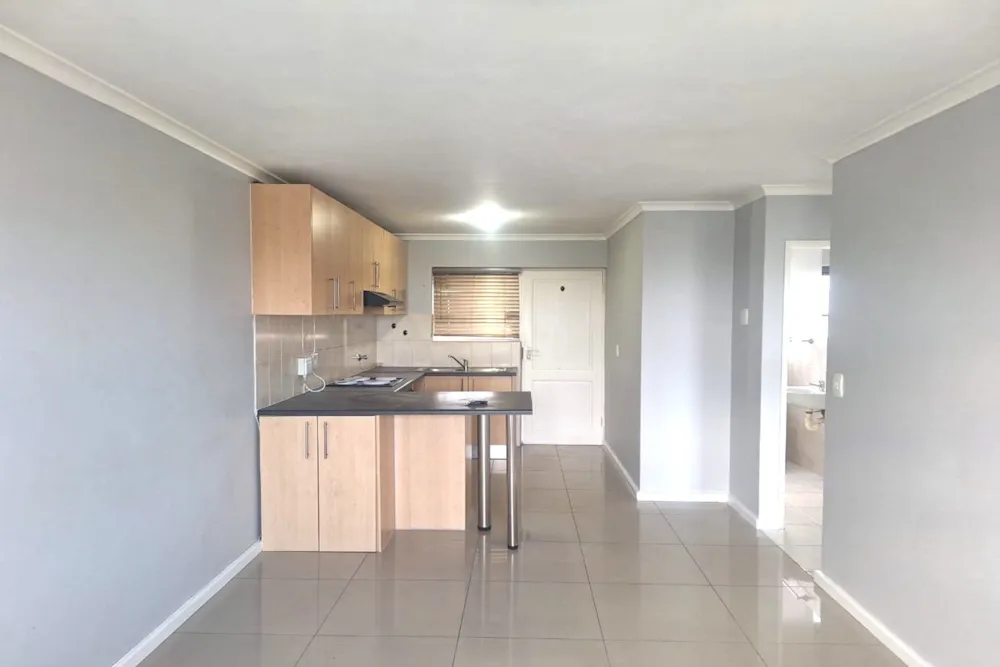Security complex home let in Melkbosstrand - 1TV1733283