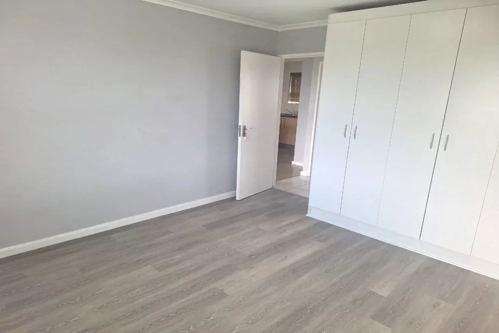 Security complex home let in Melkbosstrand - 1TV1733283