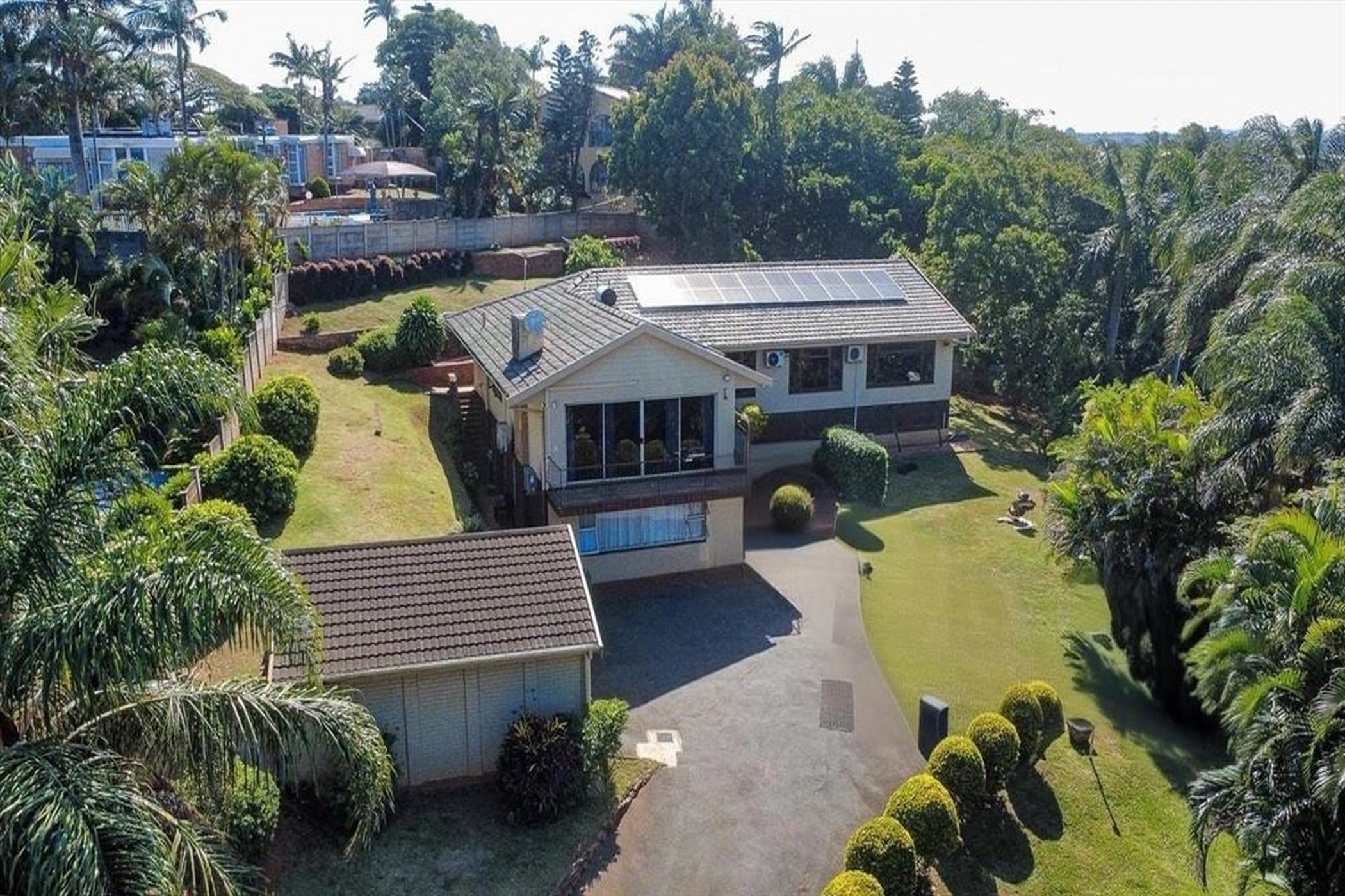 House for sale in Amanzimtoti - 1WB1739010