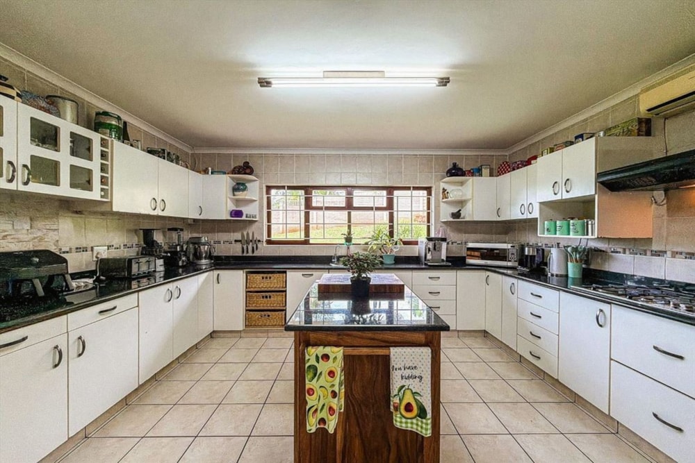 House for sale in Amanzimtoti - 1WB1739010 House for sale in Amanzimtoti - 1WB1739010