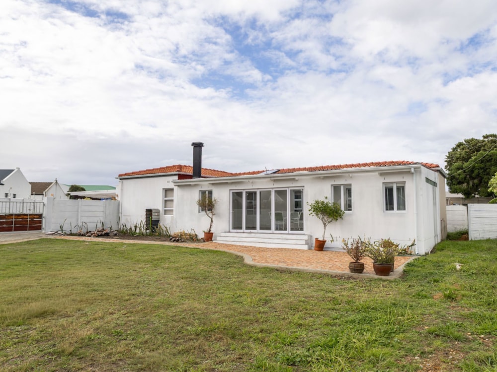 House for sale in Sandbaai - HF1738588