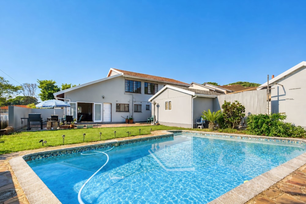 House for sale in Athlone Park - 1WB1741212