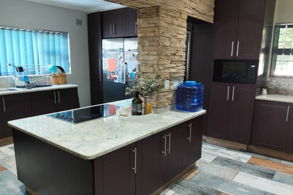 House for sale in Amanzimtoti - 1WB1741020