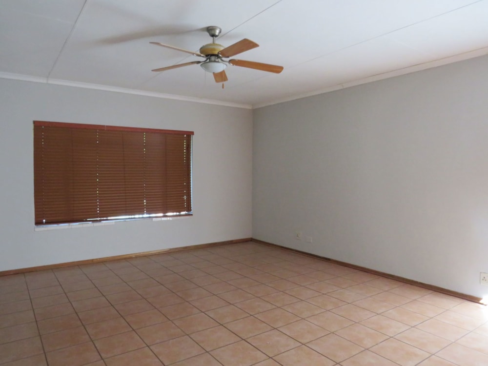 House for sale in Ellisras (Lephalale) - 1ER1740107 House for sale in Ellisras (Lephalale) - 1ER1740107
