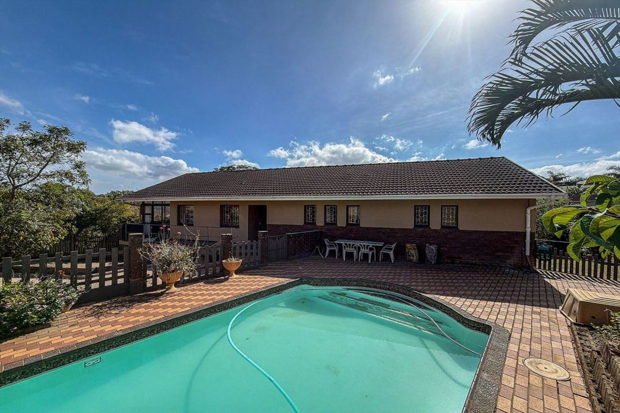 House for sale in Amanzimtoti - 1WB1740537