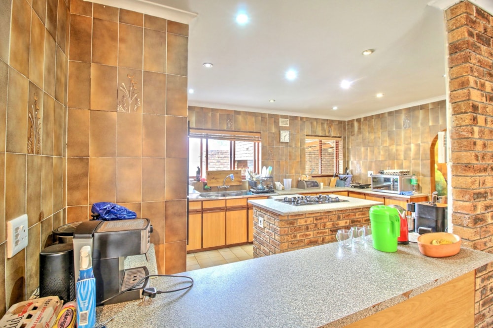 House for sale in Panorama, Parow - 1PLA1738895 House for sale in Panorama, Parow - 1PLA1738895