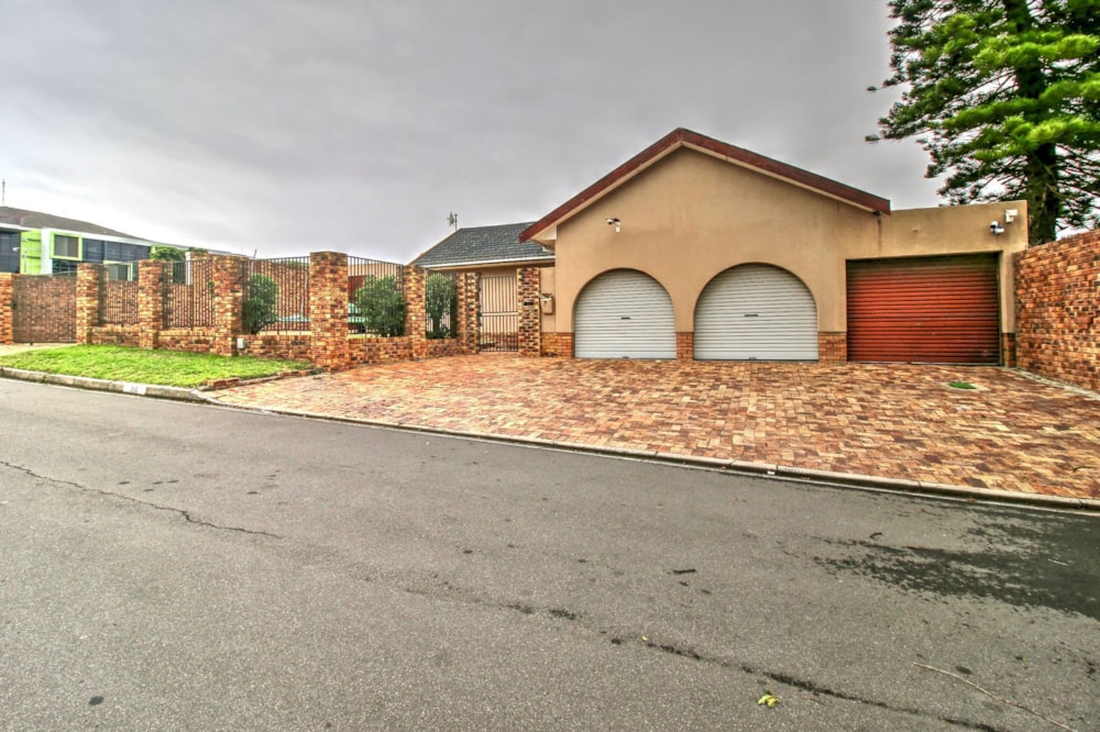 House for sale in Panorama, Parow - 1PLA1738895 House for sale in Panorama, Parow - 1PLA1738895