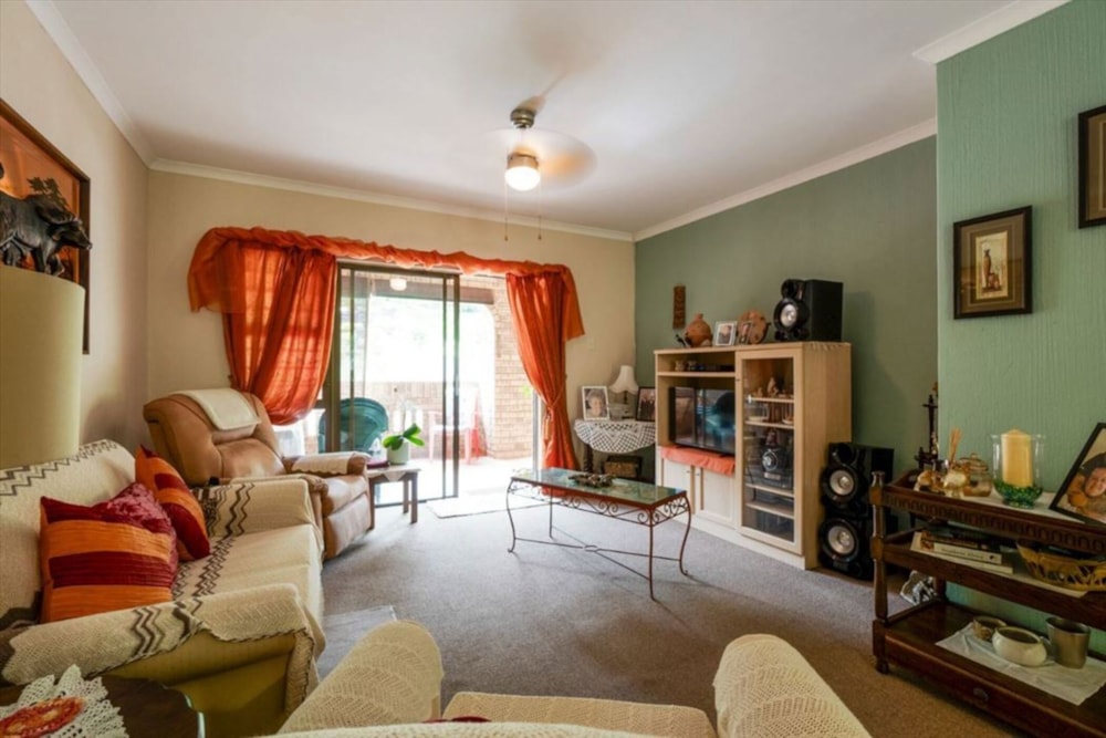 Apartment for sale in Amanzimtoti - 1WB1738997 Apartment for sale in Amanzimtoti - 1WB1738997