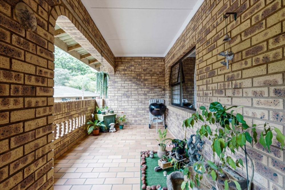 Apartment for sale in Amanzimtoti - 1WB1738997 Apartment for sale in Amanzimtoti - 1WB1738997