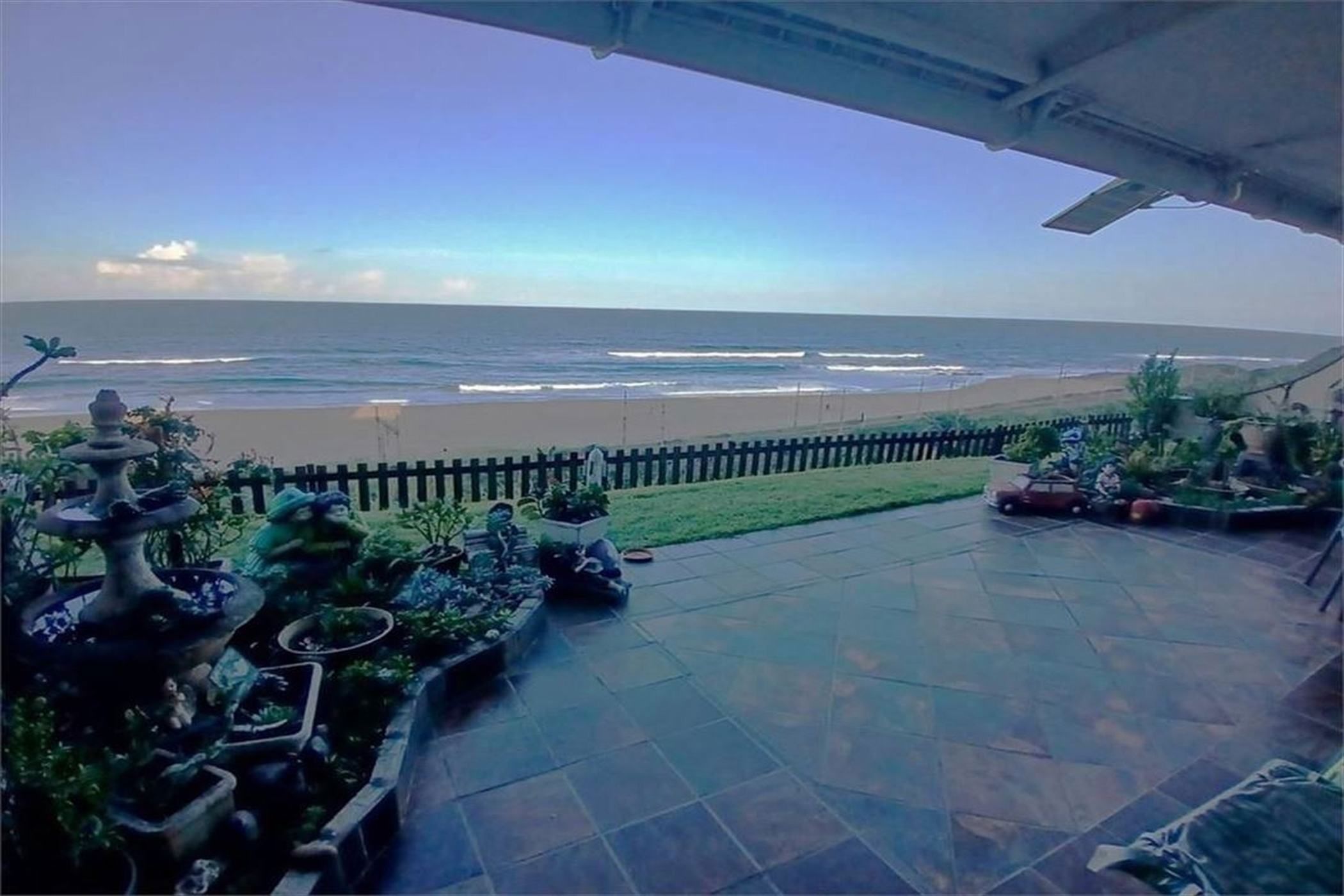 Apartment for sale in Amanzimtoti - 1WB1741277