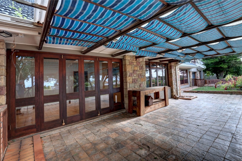 Double-storey house to rent in Mossel Bay Central - 1MB1740592 Double-storey house to rent in Mossel Bay Central - 1MB1740592