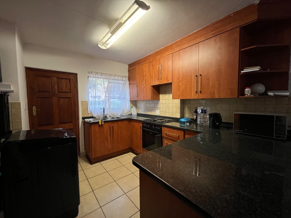 Townhouse for sale in Bendor Park - 1PS1743541 Townhouse for sale in Bendor Park - 1PS1743541