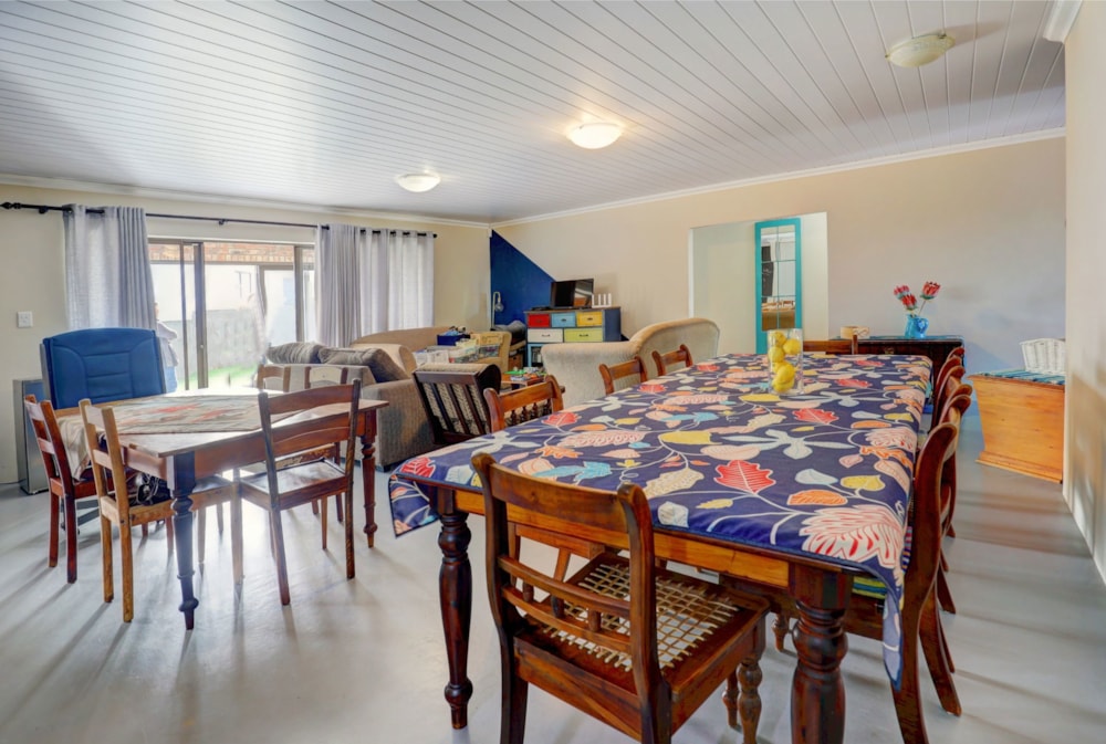 House for sale in Hartenbos Heuwels - 1MB1739310