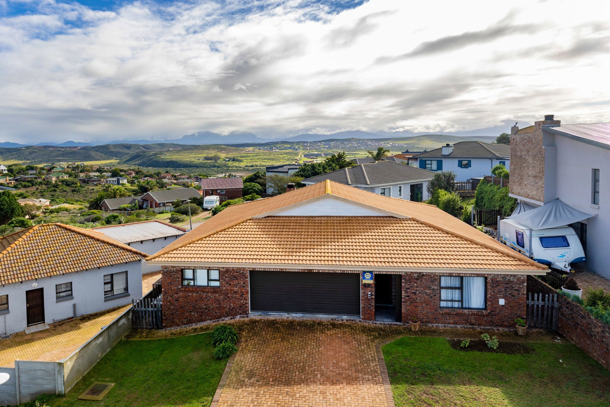 House for sale in Hartenbos Heuwels - 1MB1739310