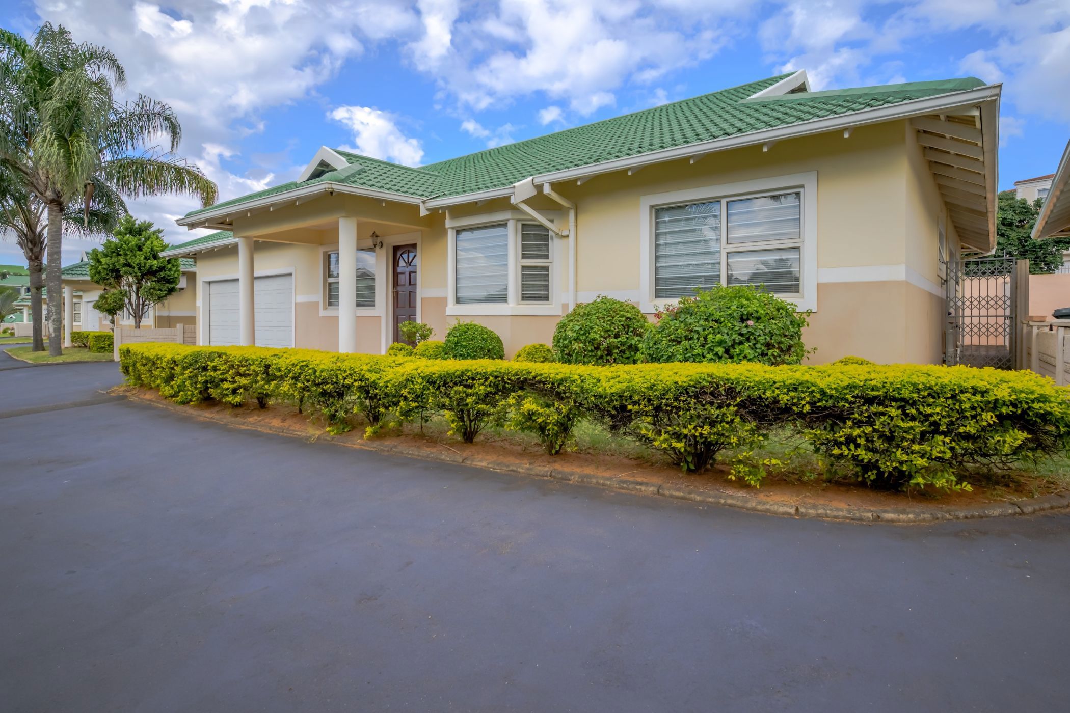 Townhouse for sale in Sunningdale, uMhlanga - 1ND1738970