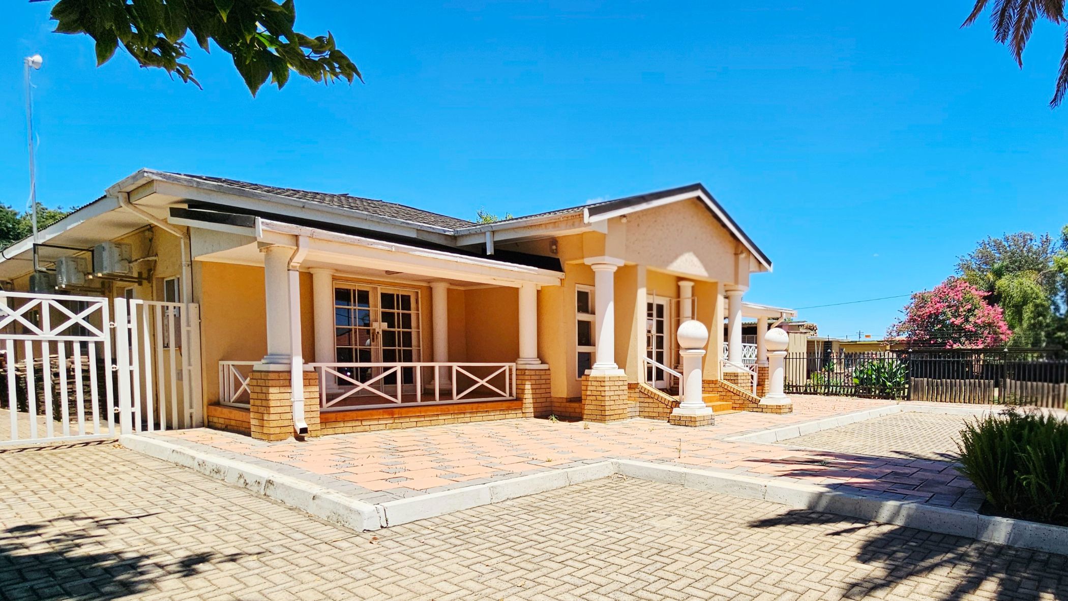 Commercial business for sale in Lydenburg (Mashishing) - 1LY1739102