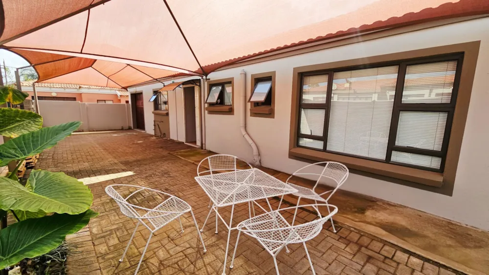 Townhouse let in Lydenburg (Mashishing) - 1LY1739360 Townhouse let in Lydenburg (Mashishing) - 1LY1739360